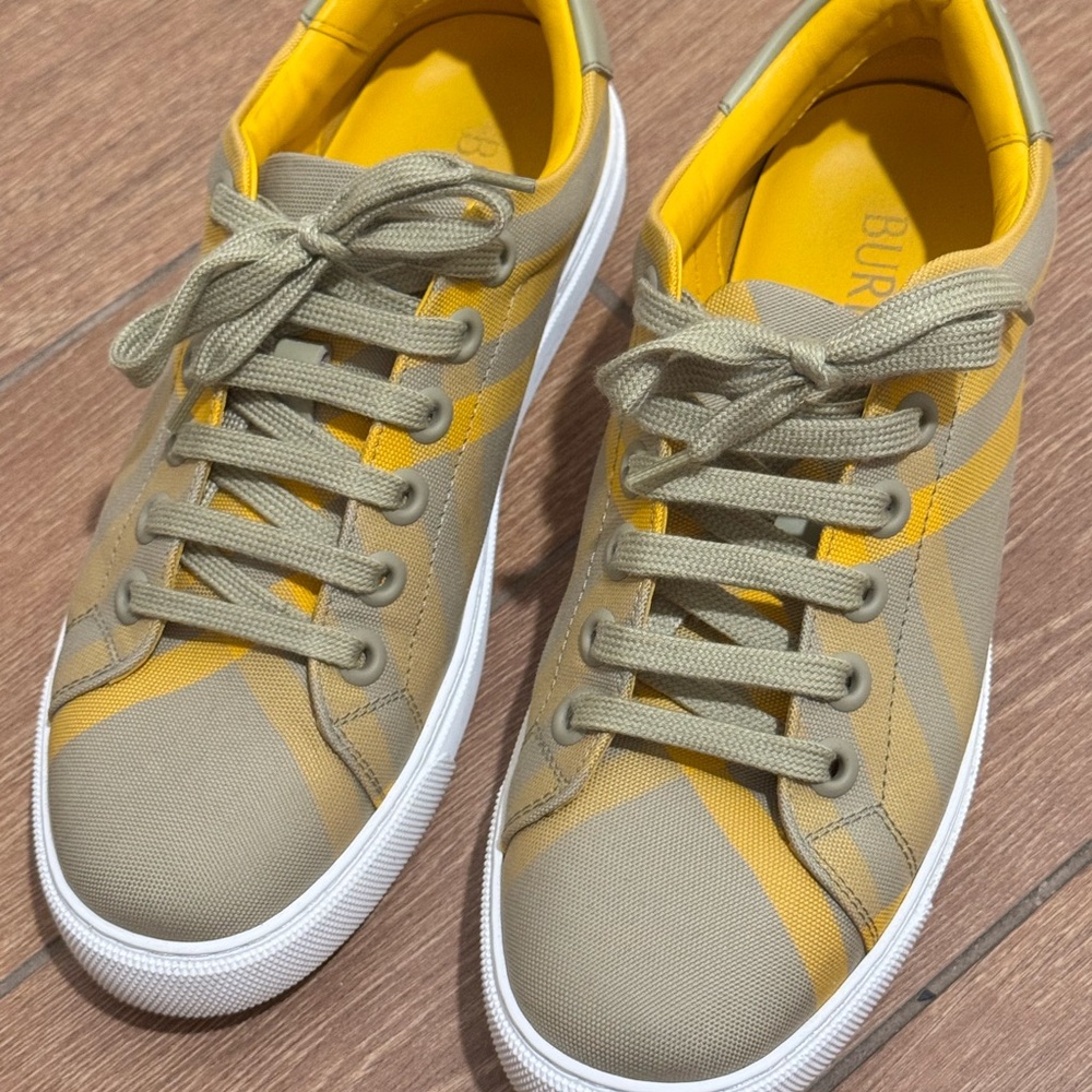 Burberry Light Green and Yellow Sneakers